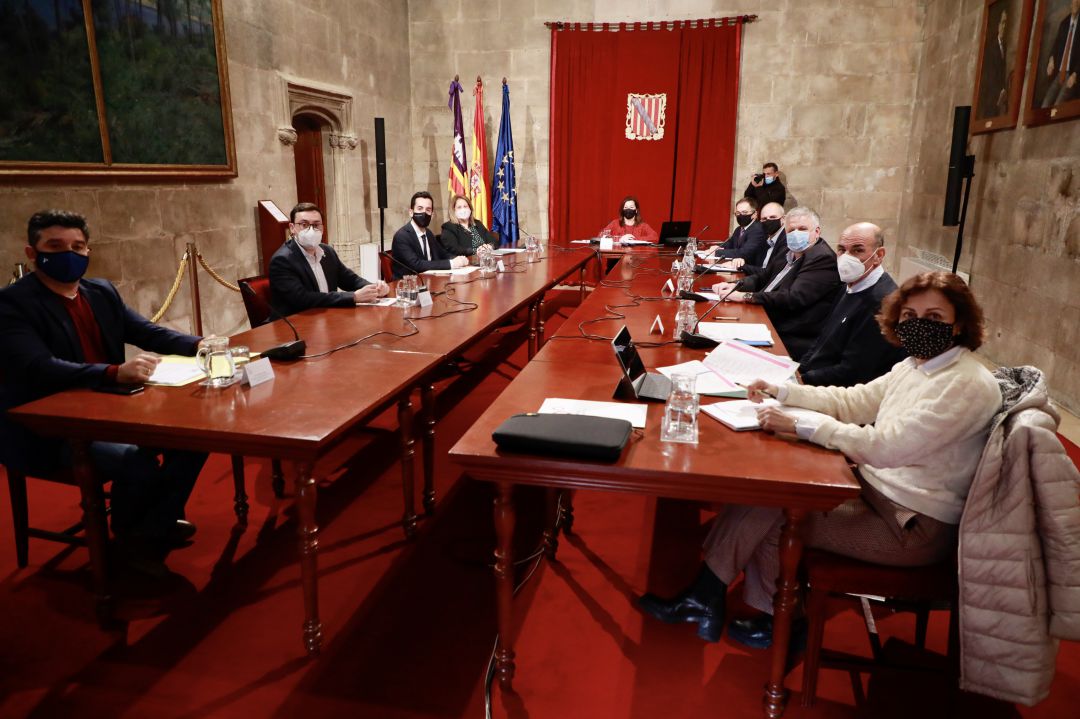 Imagen de la reuniòn del Consell de Transporte Terrestre Imagen de la reuniòn del Consell de Transporte Terrestre