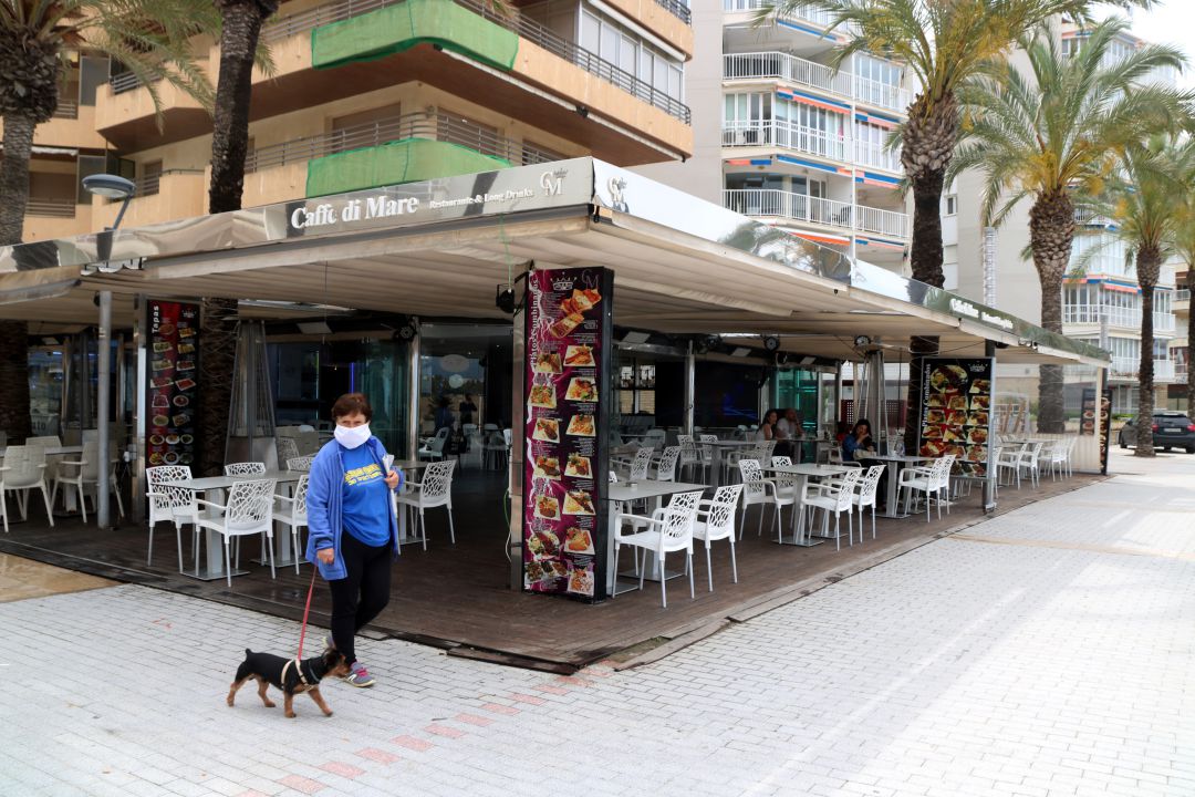 Imatge d'una terrassa de Salou el Maig de 2020 Imatge d'una terrassa de Salou el Maig de 2020