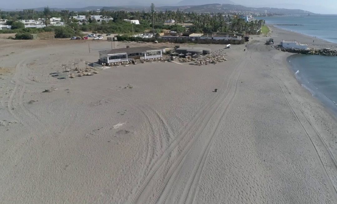 Playa de Guadalquitón. Playa de Guadalquitón.
