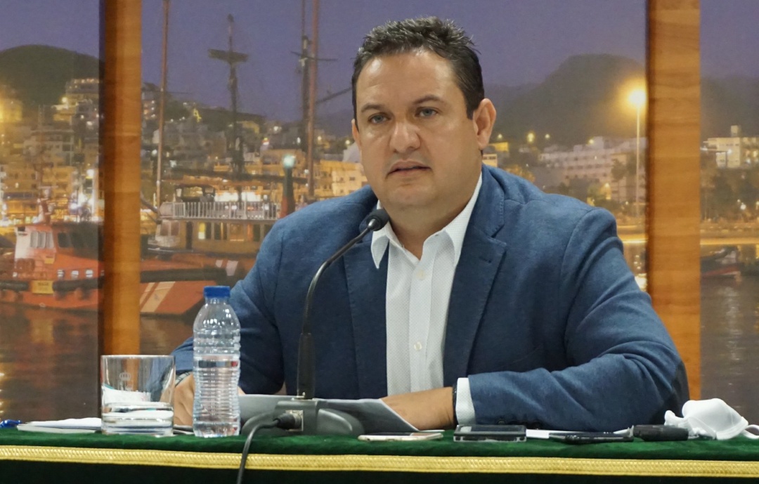 El alcalde de Arona, Juan José Mena El alcalde de Arona, Juan José Mena