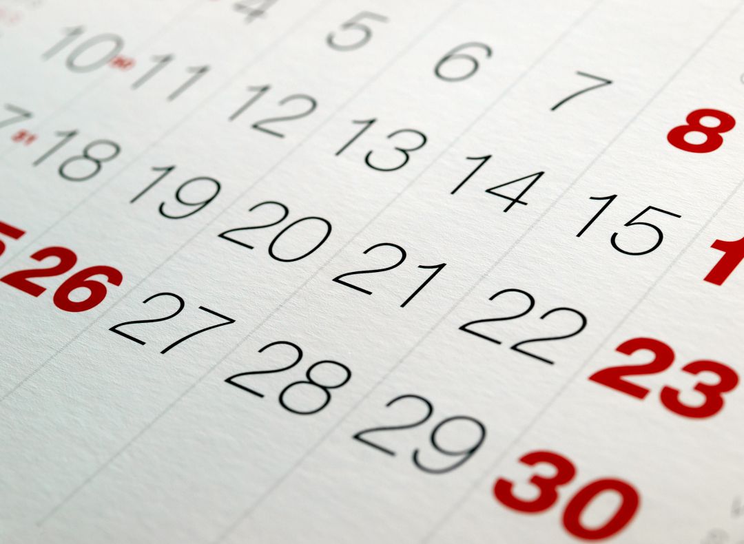 Para los alumnos de ESO y Bachillerato las clases comenzarán el 15 de septiembre Para los alumnos de ESO y Bachillerato las clases comenzarán el 15 de septiembre