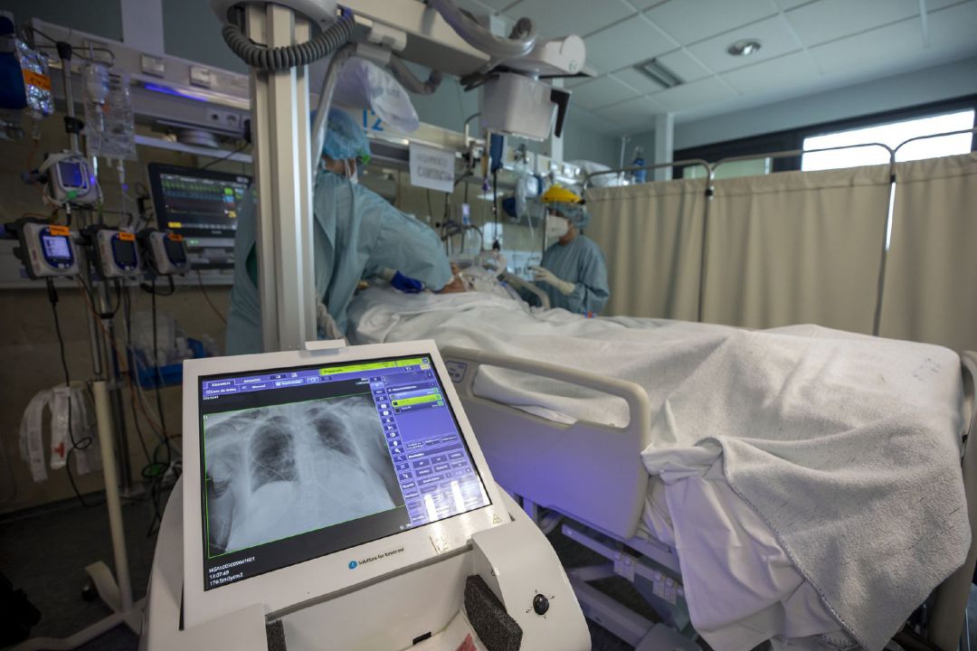 UCI del Hospital Clínico de Santiago (La Rioja) UCI del Hospital Clínico de Santiago (La Rioja)