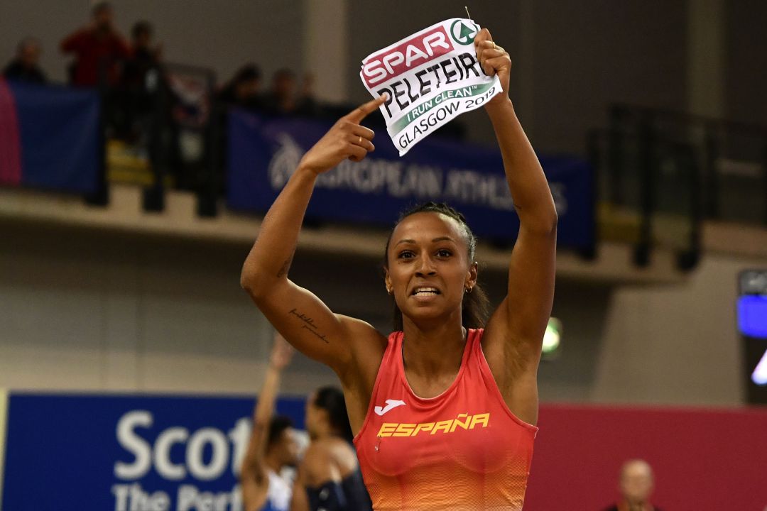 Ana Peleteiro celebra su Campeonato de Europa en 2019 Ana Peleteiro celebra su Campeonato de Europa en 2019