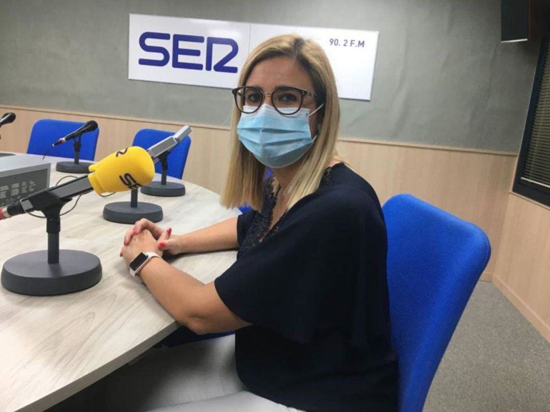 Irene Navarro, alcaldesa Petrer en Radio Elda Cadena SER Irene Navarro, alcaldesa Petrer en Radio Elda Cadena SER