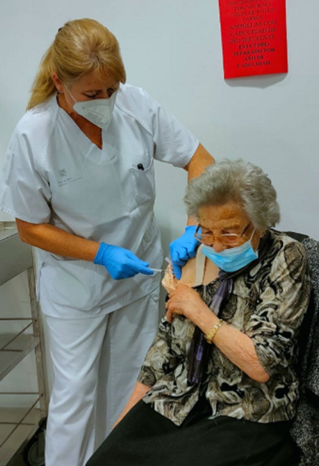 Vacunación de personas mayores de 95 años Vacunación de personas mayores de 95 años