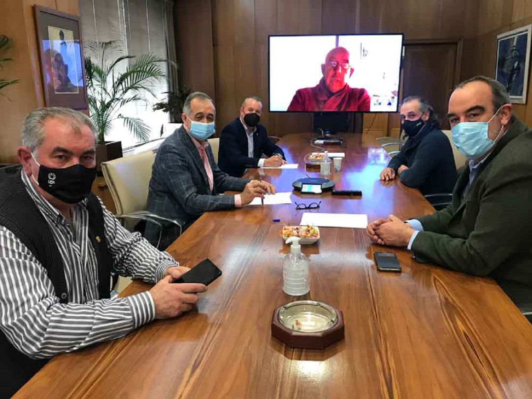 Acor y las Organizaciones Agrarias firman un acuerdo por el futuro de la remolacha Acor y las Organizaciones Agrarias firman un acuerdo por el futuro de la remolacha