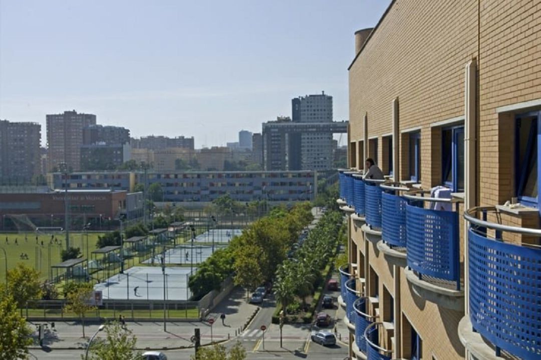 Imagen del Colegio Mayor Galileo Galilei en el Campus de la Universitat Politècnica de València Imagen del Colegio Mayor Galileo Galilei en el Campus de la Universitat Politècnica de València