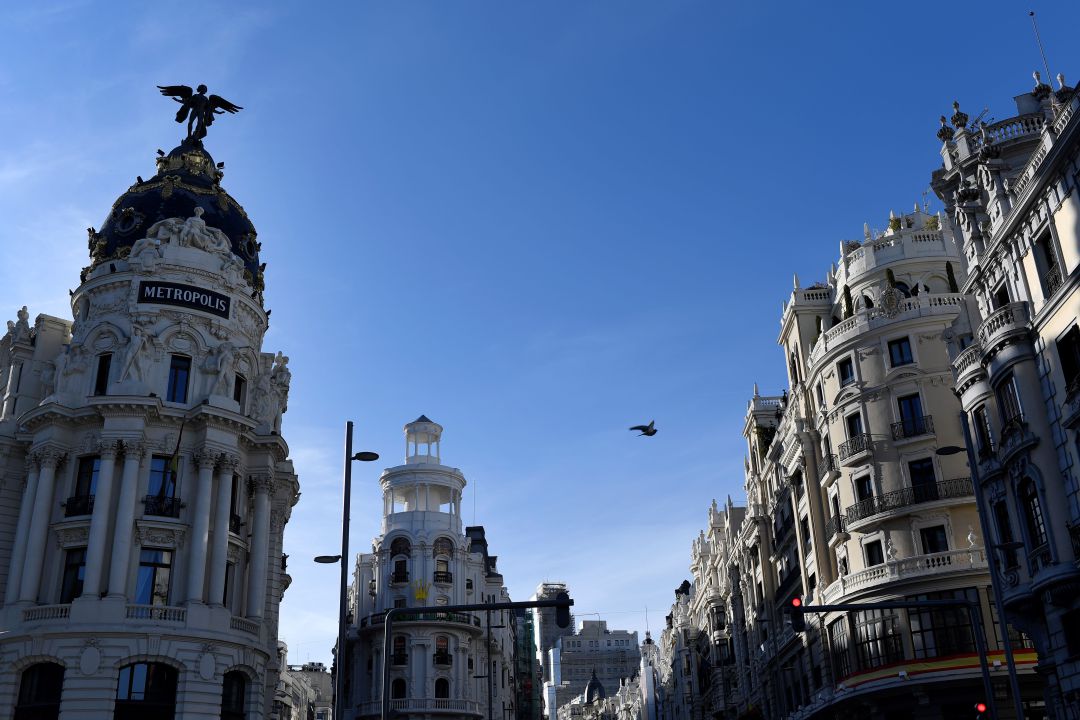 La Gran Vía madrileña en una imagen de archivo La Gran Vía madrileña en una imagen de archivo