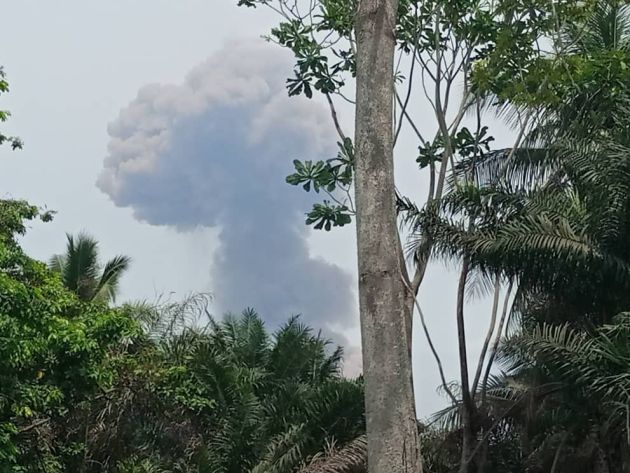Una imagen de la explosión desde un lugar cercano a las deflagraciones. Una imagen de la explosión desde un lugar cercano a las deflagraciones.