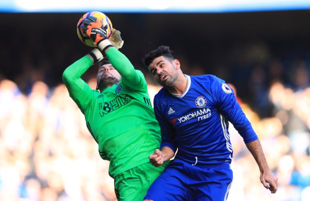 Ben Foster y Diego Costa, durante uno de los duelos que mantuvieron en la Premier League Ben Foster y Diego Costa, durante uno de los duelos que mantuvieron en la Premier League