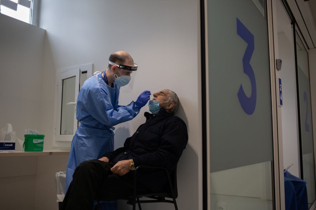 Realización de una prueba del covid Realización de una prueba del covid