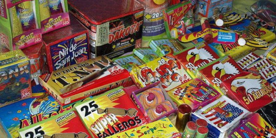 Productos pirotécnicos de venta para manipulación del público Productos pirotécnicos de venta para manipulación del público