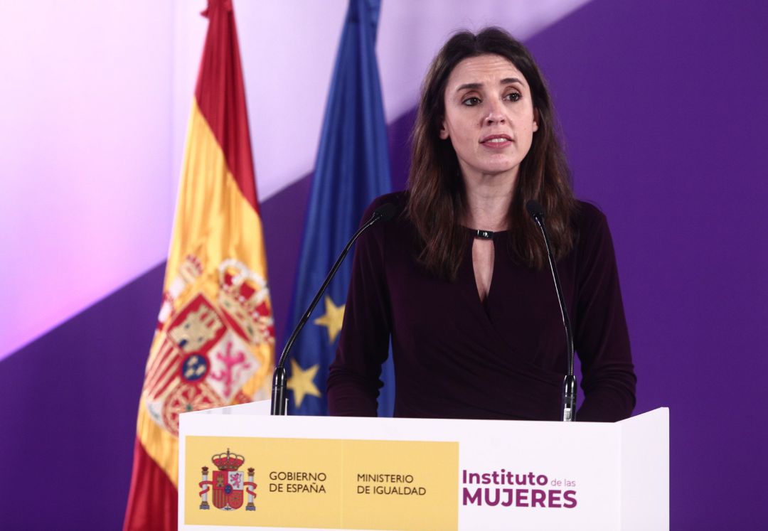 La ministra de Igualdad, Irene Montero, interviene en el acto institucional con motivo del 8 de marzo, Día Internacional de la Mujer, organizado por el Ministerio de Igualdad, en Madrid. La ministra de Igualdad, Irene Montero, interviene en el acto institucional con motivo del 8 de marzo, Día Internacional de la Mujer, organizado por el Ministerio de Igualdad, en Madrid.