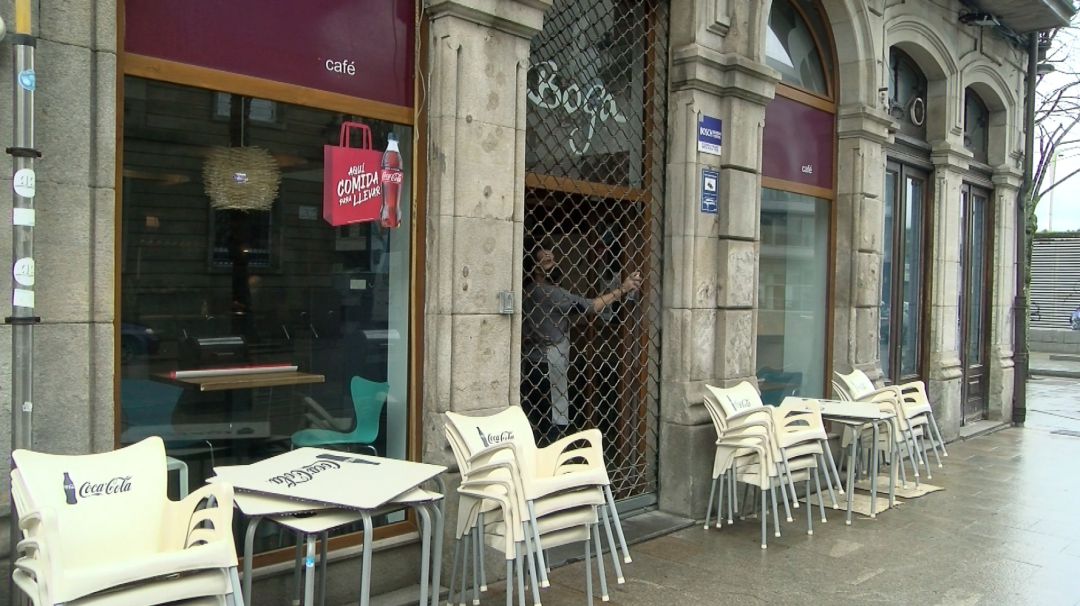 La terraza de un local de Vigo, recogida en un día de lluvia. La terraza de un local de Vigo, recogida en un día de lluvia.
