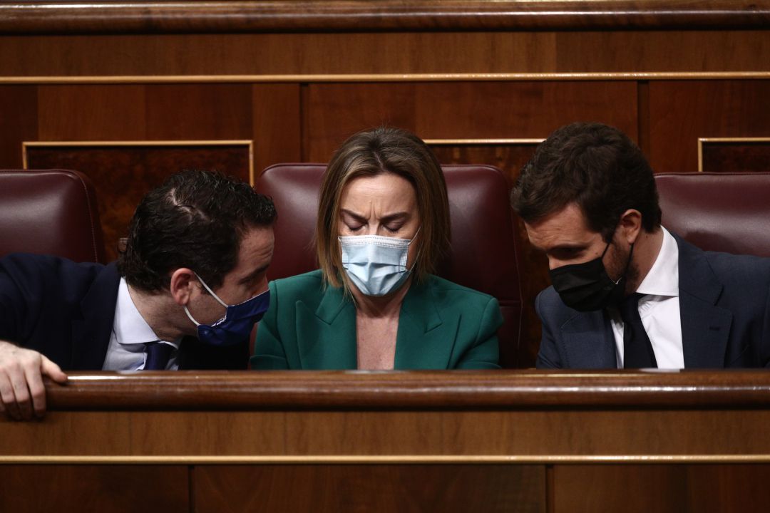 El secretario general del Partido Popular, el murciano Teodoro García Egea; la portavoz del PP en el Congreso de los Diputados, Cuca Gamarra; y el líder del PP, Pablo Casado. El secretario general del Partido Popular, el murciano Teodoro García Egea; la portavoz del PP en el Congreso de los Diputados, Cuca Gamarra; y el líder del PP, Pablo Casado.