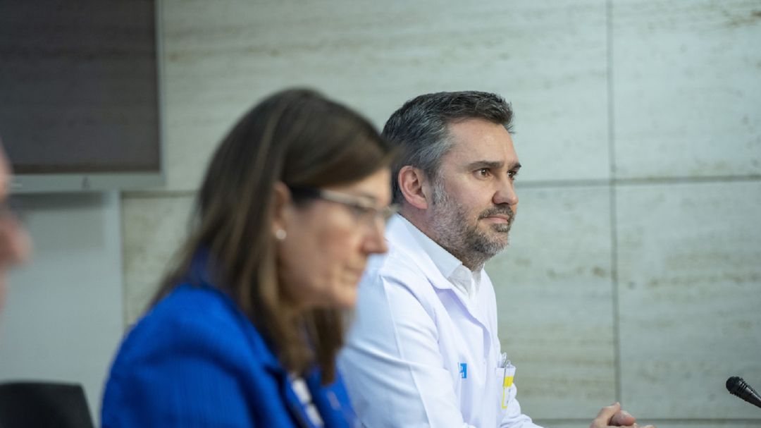 Carlos Zapiola, junto con Sara Alba, en una imagen de archivo. Carlos Zapiola, junto con Sara Alba, en una imagen de archivo.