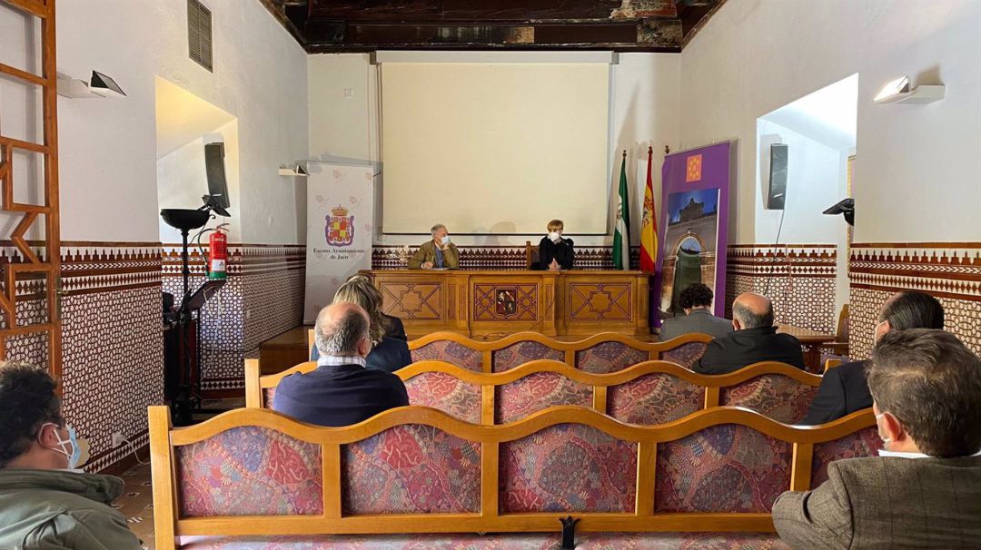 Momento de la reunión, este jueves, del CES local en Jaén donde se abordaron los nuevos detalles sobre las acciones jurídicas por el Plan Colce Momento de la reunión, este jueves, del CES local en Jaén donde se abordaron los nuevos detalles sobre las acciones jurídicas por el Plan Colce