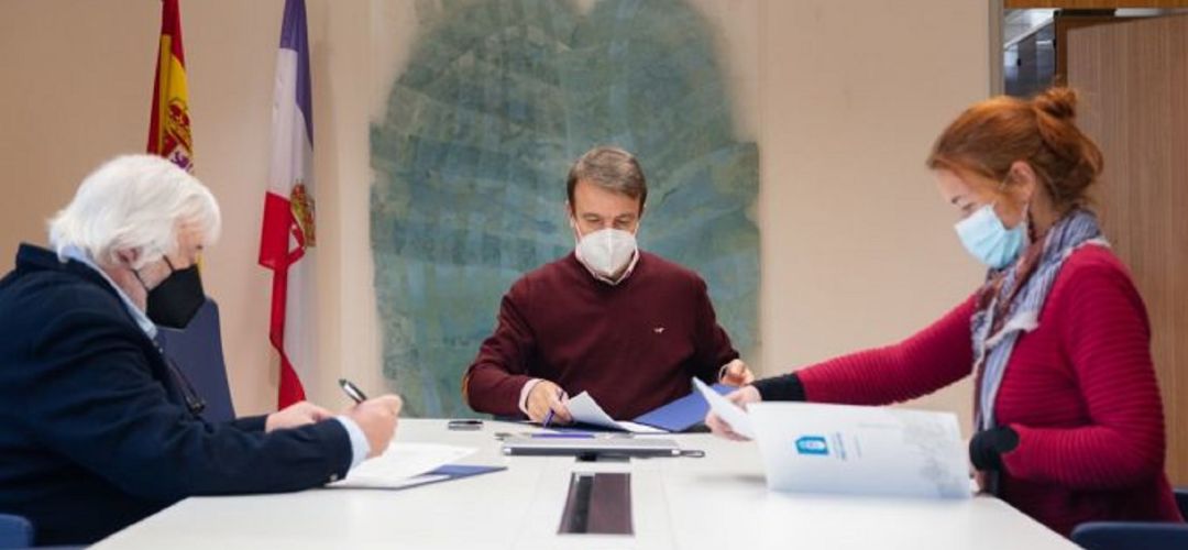 El Consistorio dedica 52.000 euros a sufragar parte de los gastos del colectivo El Consistorio dedica 52.000 euros a sufragar parte de los gastos del colectivo