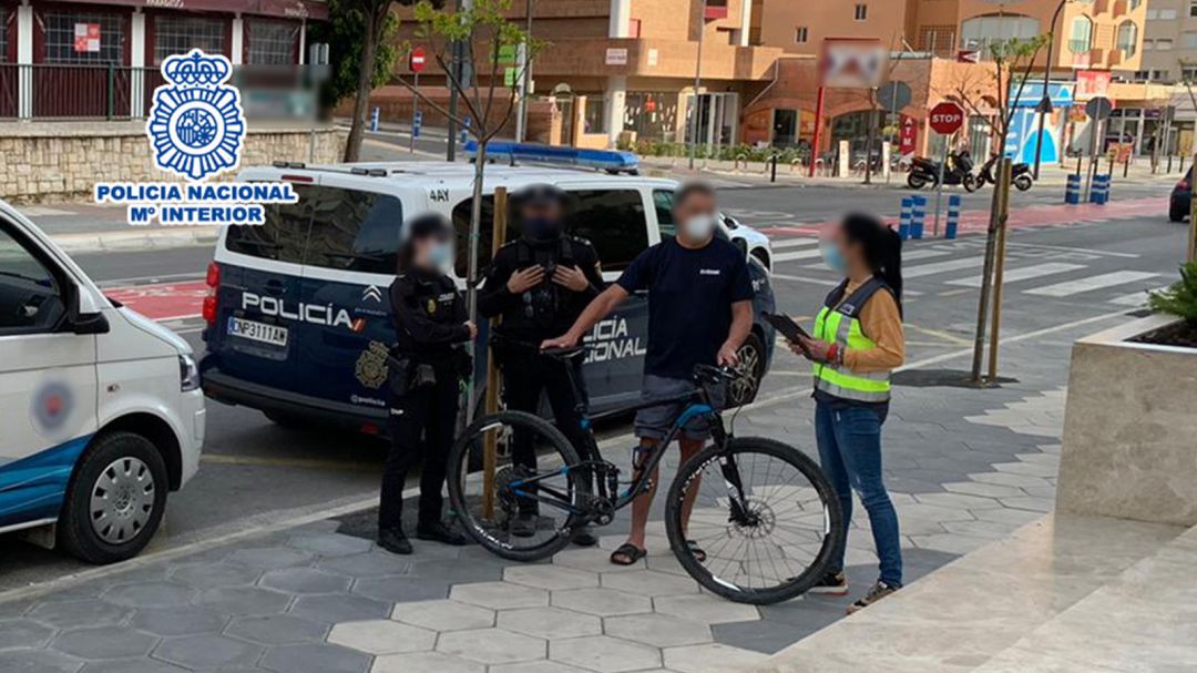 Los agentes recuperaron la bicicleta en menos de 24 horas Los agentes recuperaron la bicicleta en menos de 24 horas