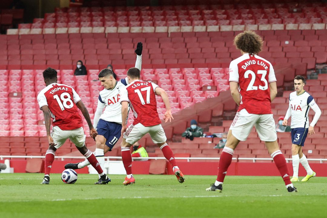 Definición de Lamela para hacer el 0-1 en el Arsenal-Tottenham Definición de Lamela para hacer el 0-1 en el Arsenal-Tottenham