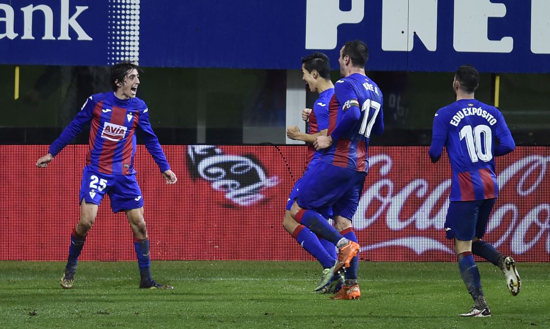 Bryan Gil celebra uno de sus goles con el Eibar Bryan Gil celebra uno de sus goles con el Eibar
