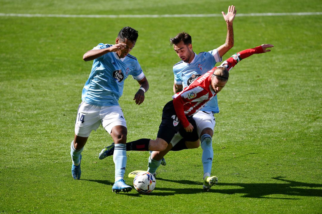 Tapia y Brais cierra en paso a Muniain Tapia y Brais cierra en paso a Muniain