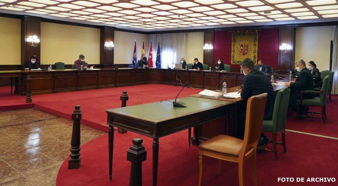 Imagen de archivo del Pleno municipal de Móstoles Imagen de archivo del Pleno municipal de Móstoles