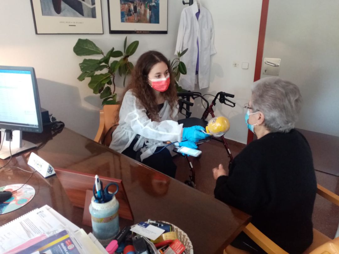 Rosenda, residente del centro de mayores Paseo de La Cuba, en Albacete, cuenta cómo ha vivido la pandemia. Rosenda, residente del centro de mayores Paseo de La Cuba, en Albacete, cuenta cómo ha vivido la pandemia.