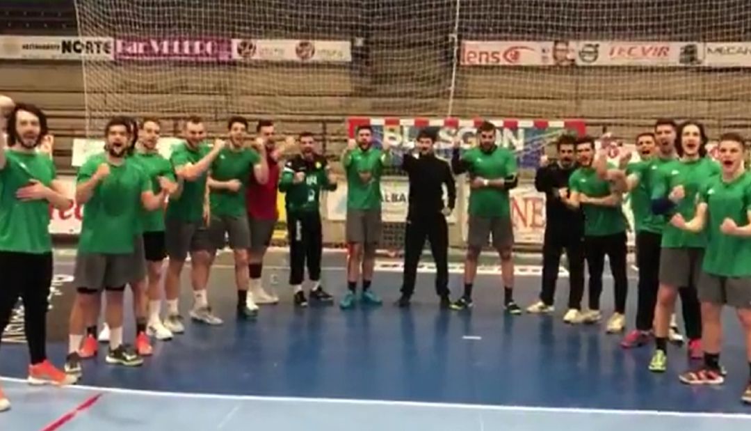 La plantilla del BlasGon y CERES Villa de Aranda se conjura para lograr el triunfo frente a Puerto Sagunto. La plantilla del BlasGon y CERES Villa de Aranda se conjura para lograr el triunfo frente a Puerto Sagunto.