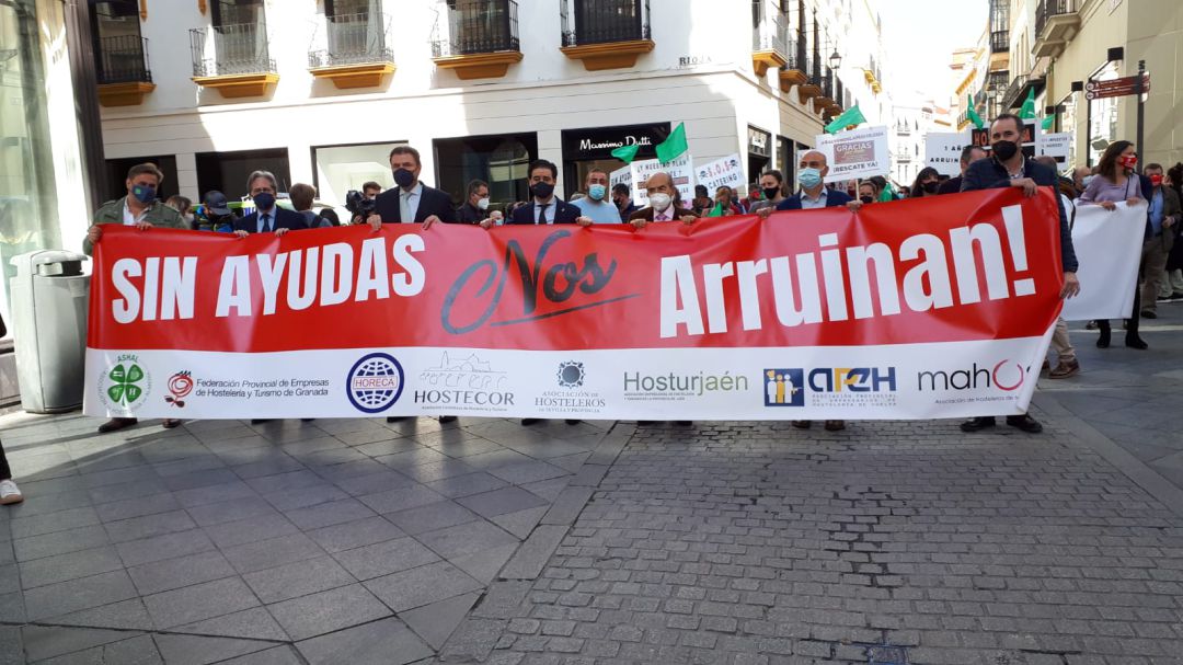 La cabecera de la manifestación, en la calle Velázquez. La cabecera de la manifestación, en la calle Velázquez.