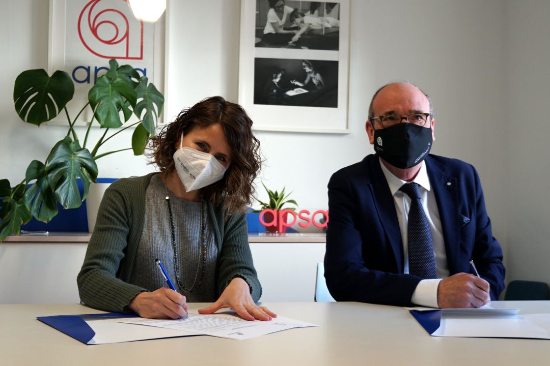 Araceli amorós, directora médica de Quirónsalud Alicante y Carlos Giner, gerente de APSA Araceli amorós, directora médica de Quirónsalud Alicante y Carlos Giner, gerente de APSA