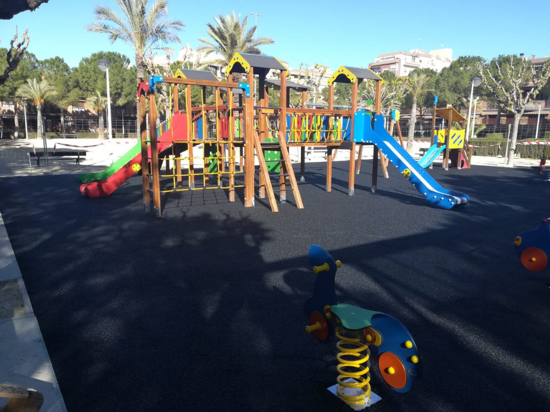 Juegos infantiles renovados en Petrer Juegos infantiles renovados en Petrer