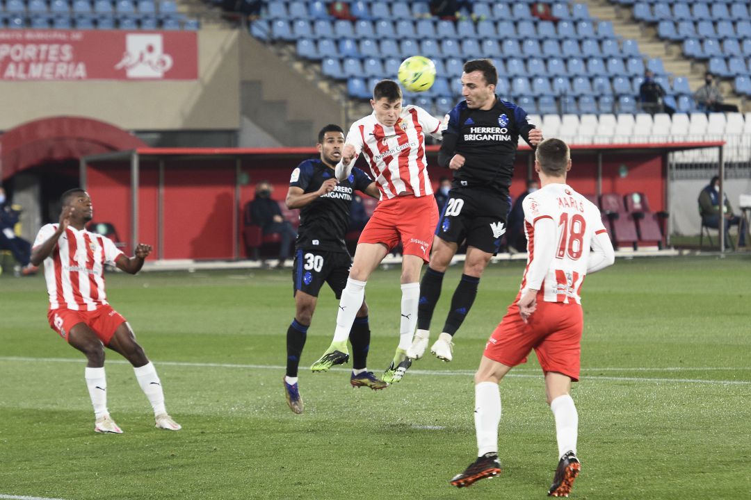 Jorge Cuenca en el partido de la primera vuelta ante la Ponferradina. Jorge Cuenca en el partido de la primera vuelta ante la Ponferradina.