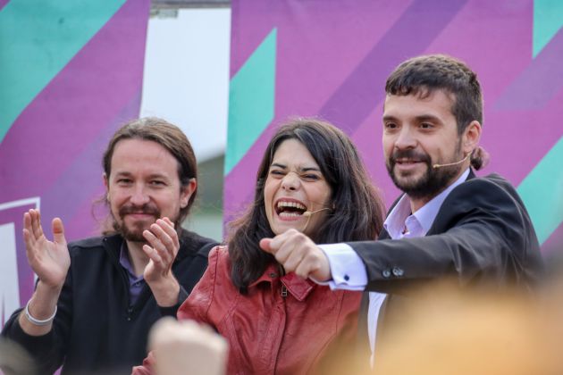 Archivo - Pablo Iglesias e Isa Serra en un acto de Unidas Podemos en Alcorcón, Madrid Archivo - Pablo Iglesias e Isa Serra en un acto de Unidas Podemos en Alcorcón, Madrid