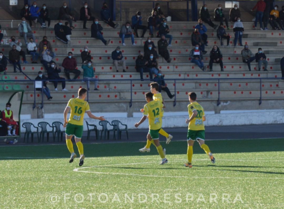 Celebración de un gol en el Paco Gálvez Celebración de un gol en el Paco Gálvez