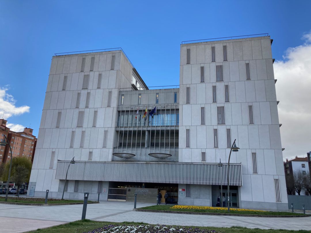 Un juzgado de Burgos instruye desde hace seis años una querella por desvío de fondos de una sociedad empresarial Un juzgado de Burgos instruye desde hace seis años una querella por desvío de fondos de una sociedad empresarial