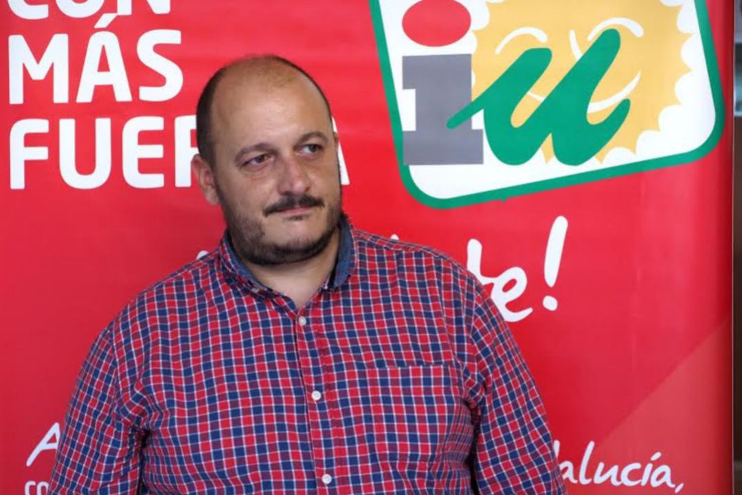 Ruiz Berdejo asegura que PP y CS le han propuesto sellar una moción de censura para echar al PSOE del gobierno Ruiz Berdejo asegura que PP y CS le han propuesto sellar una moción de censura para echar al PSOE del gobierno