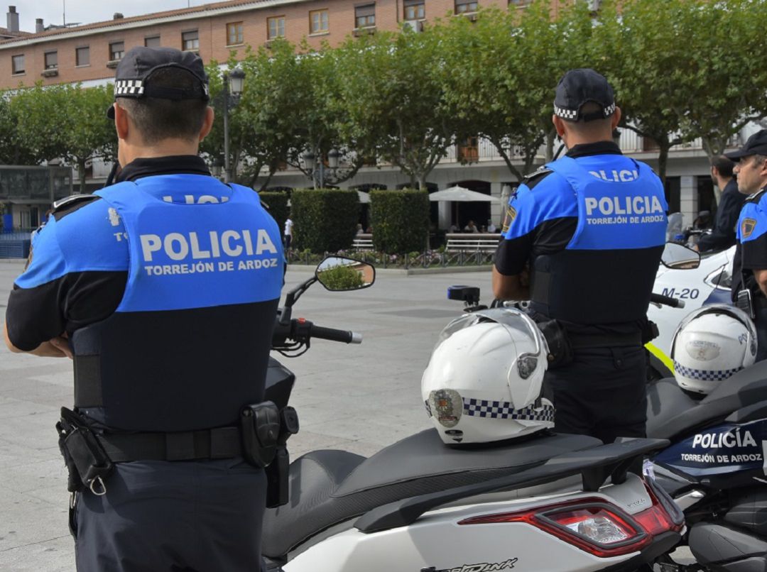 Agentes de la Policía Local Agentes de la Policía Local