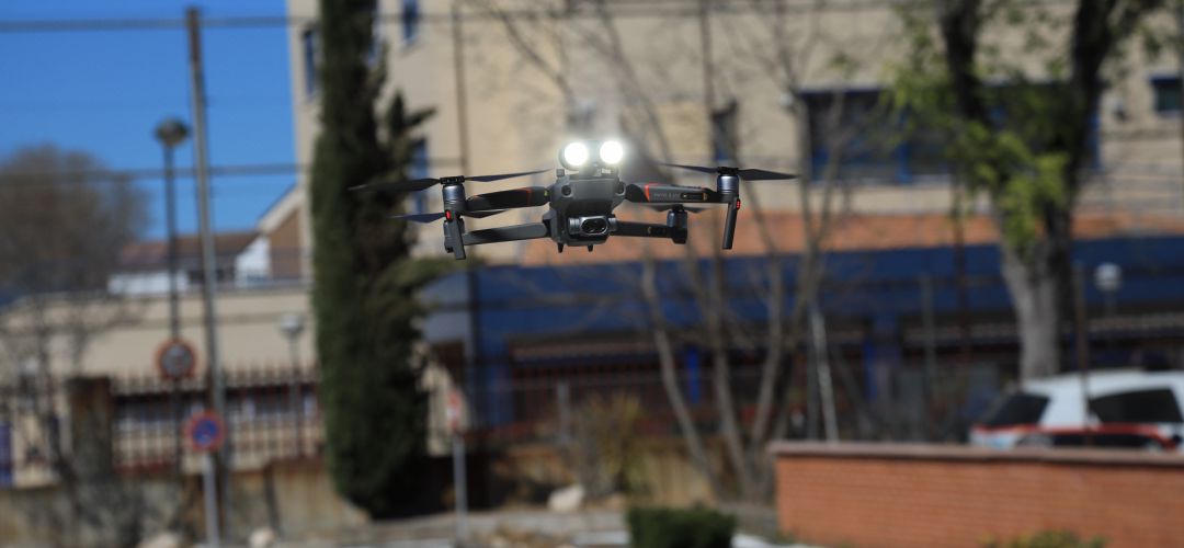 Los nuevos drones servirán para localizar personas o controla grandes concentraciones Los nuevos drones servirán para localizar personas o controla grandes concentraciones