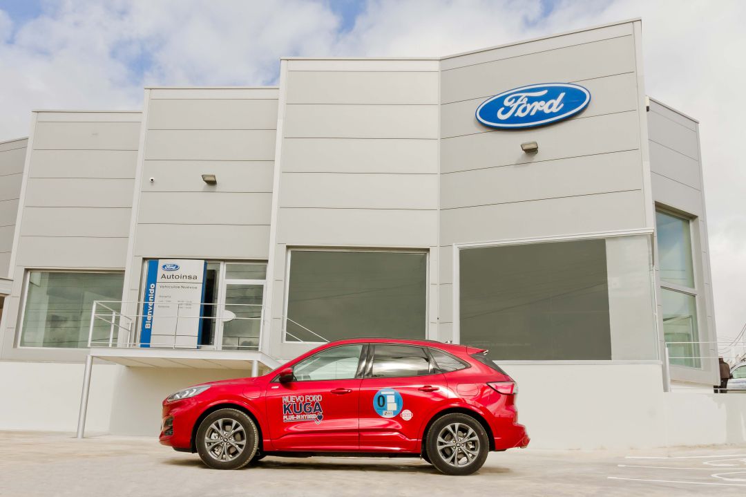 Fachada de las nuevas instalaciones de Ford Autoinsa en Segovia Fachada de las nuevas instalaciones de Ford Autoinsa en Segovia