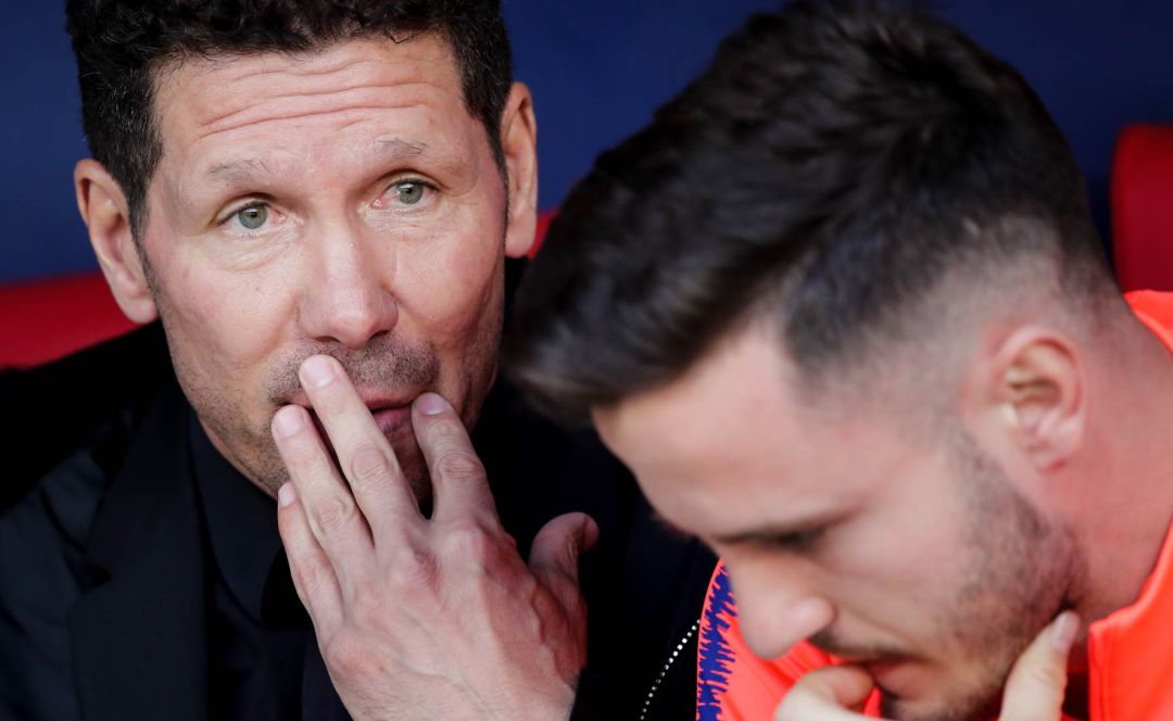 Diego Simeone y Saúl Níguez. Diego Simeone y Saúl Níguez.