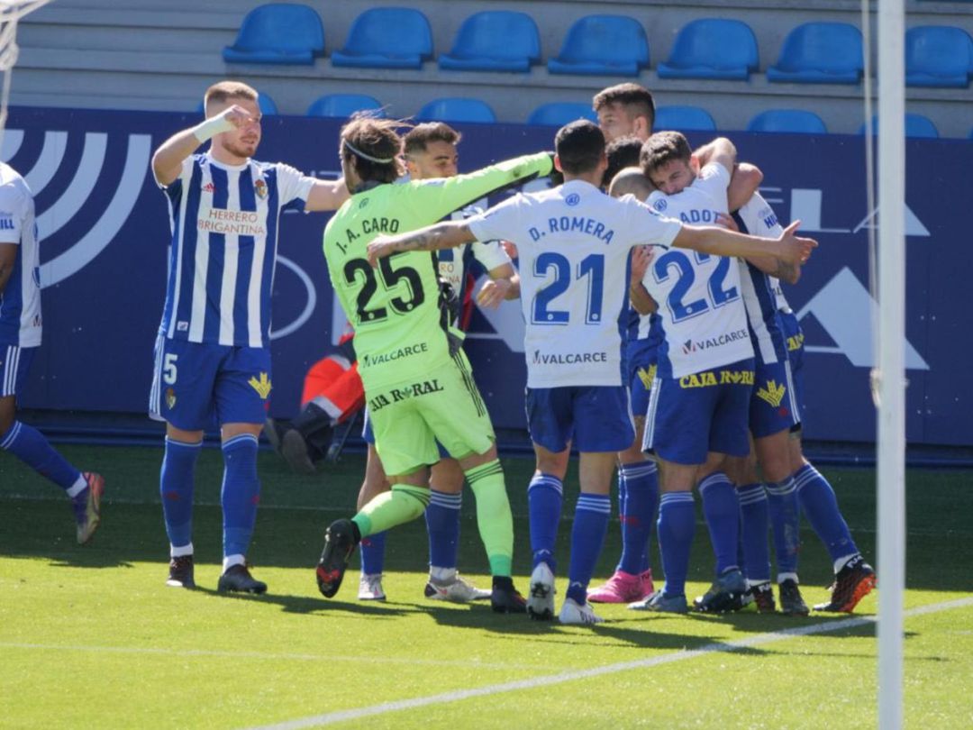 La Ponferradina remonta ante el Almería y empieza a pensar en el play-off La Ponferradina remonta ante el Almería y empieza a pensar en el play-off