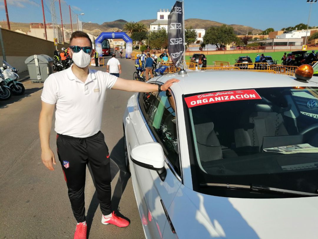 Sergio Domínguez en la salida de la segunda etapa de la Vuelta a Almería. Sergio Domínguez en la salida de la segunda etapa de la Vuelta a Almería.