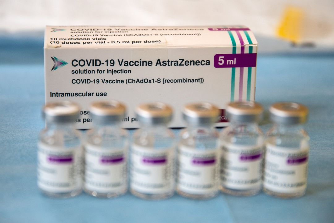 Viales de Astrazeneca. Viales de Astrazeneca.