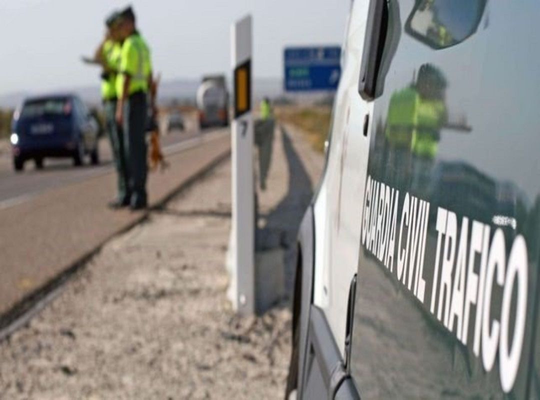 La Guardia Civil ha intensificado los controles en el puente de San José La Guardia Civil ha intensificado los controles en el puente de San José
