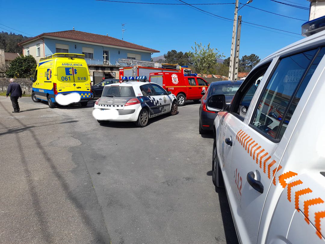 Efectivos de emergencia en el lugar del accidente Efectivos de emergencia en el lugar del accidente