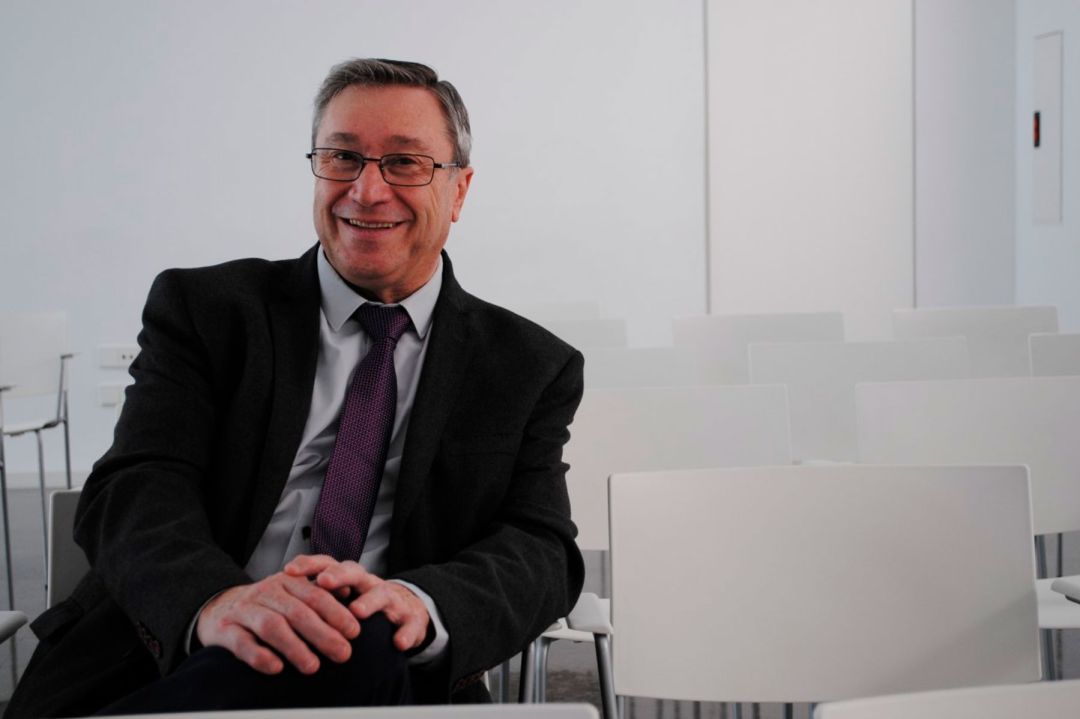 Vicent Ortiz, jefe de secretaría y de la Obra Social, así como portavoz, de Caixa Ontinyent Vicent Ortiz, jefe de secretaría y de la Obra Social, así como portavoz, de Caixa Ontinyent