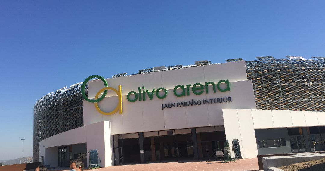 Fachada del Olivo Arena. Fachada del Olivo Arena.