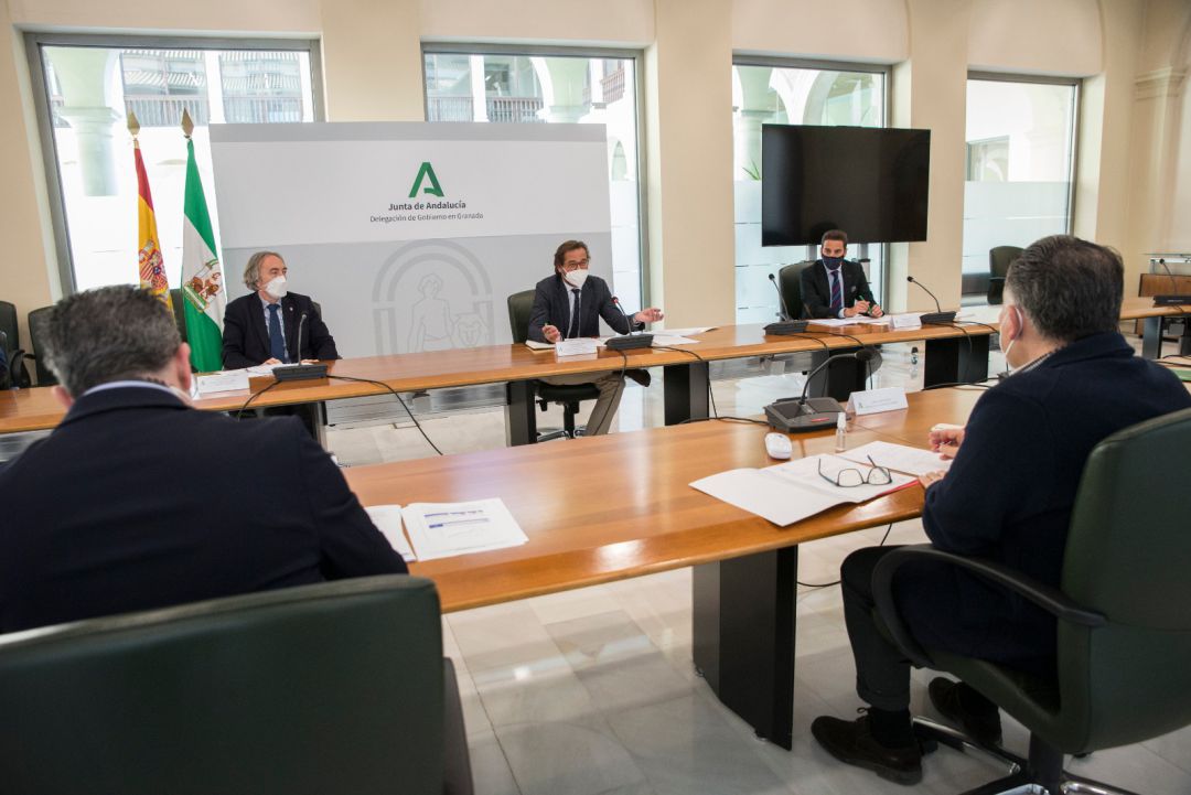 Reunión de la comisión de seguimiento de la Junta sobre los cortes de luz en la provincia Reunión de la comisión de seguimiento de la Junta sobre los cortes de luz en la provincia