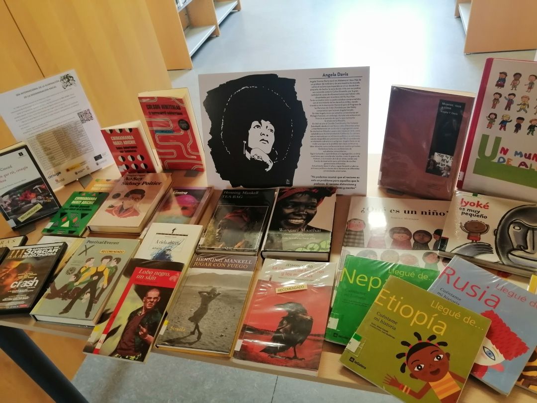 El espacio dedicado a la activista Ángela Davis en la biblioteca del Centro Cívico de San Agustín El espacio dedicado a la activista Ángela Davis en la biblioteca del Centro Cívico de San Agustín